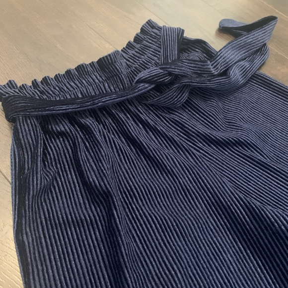 SOLD! Wide Leg Trousers - Picture 3 of 3